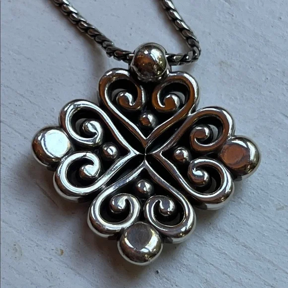 Retired Brighton alcazar bejeweled heart pendant chain silver plated - Picture 3 of 11